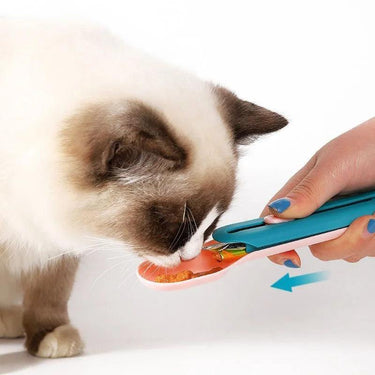 Squeeze Whiz Cat Treat Dispenser Spoon Pet Bowls, Feeders & Waterers KittyNook Cat Company